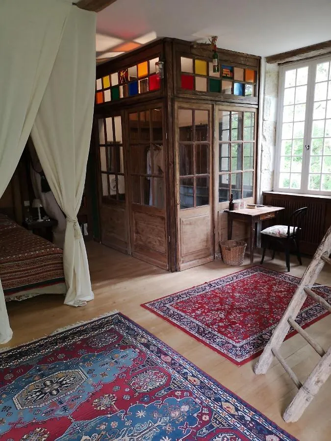 Mule 0*, Lagardere France